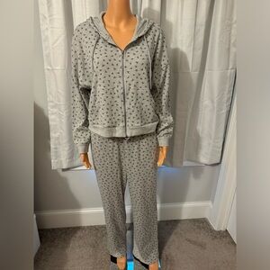 Great Olive & Oak size M gray waffle knit floral full zip hooded outfit set